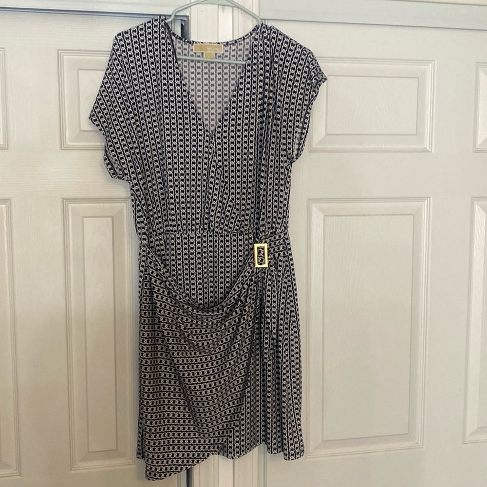 NWT Micheal kors dress tried on the tag fell off but it didn’t fit right